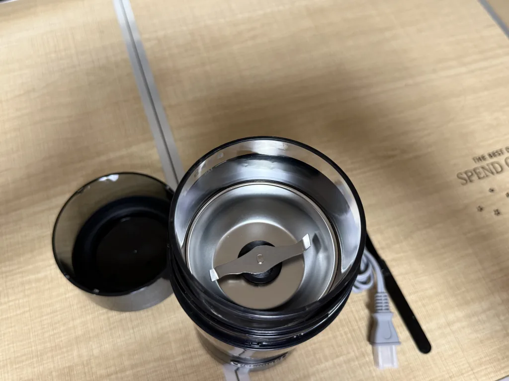 in depth review delonghi delonghi coffee grinder kg200jn−２ 2
