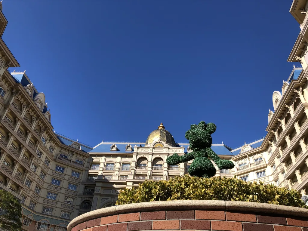 ディズニーランドホテル　エントランス