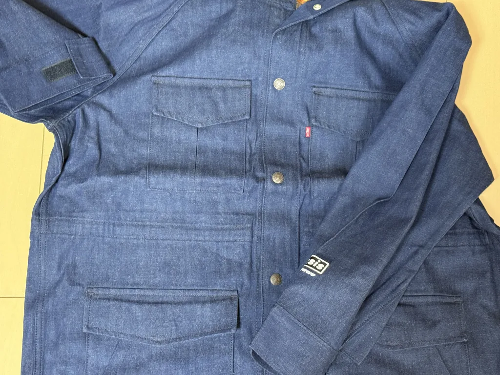 Levi's Oasis パーカ 先行発売